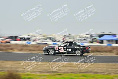 media/Jan-26-2025-CalClub SCCA (Sun) [[cfcea7df88]]/Group 1/Race/